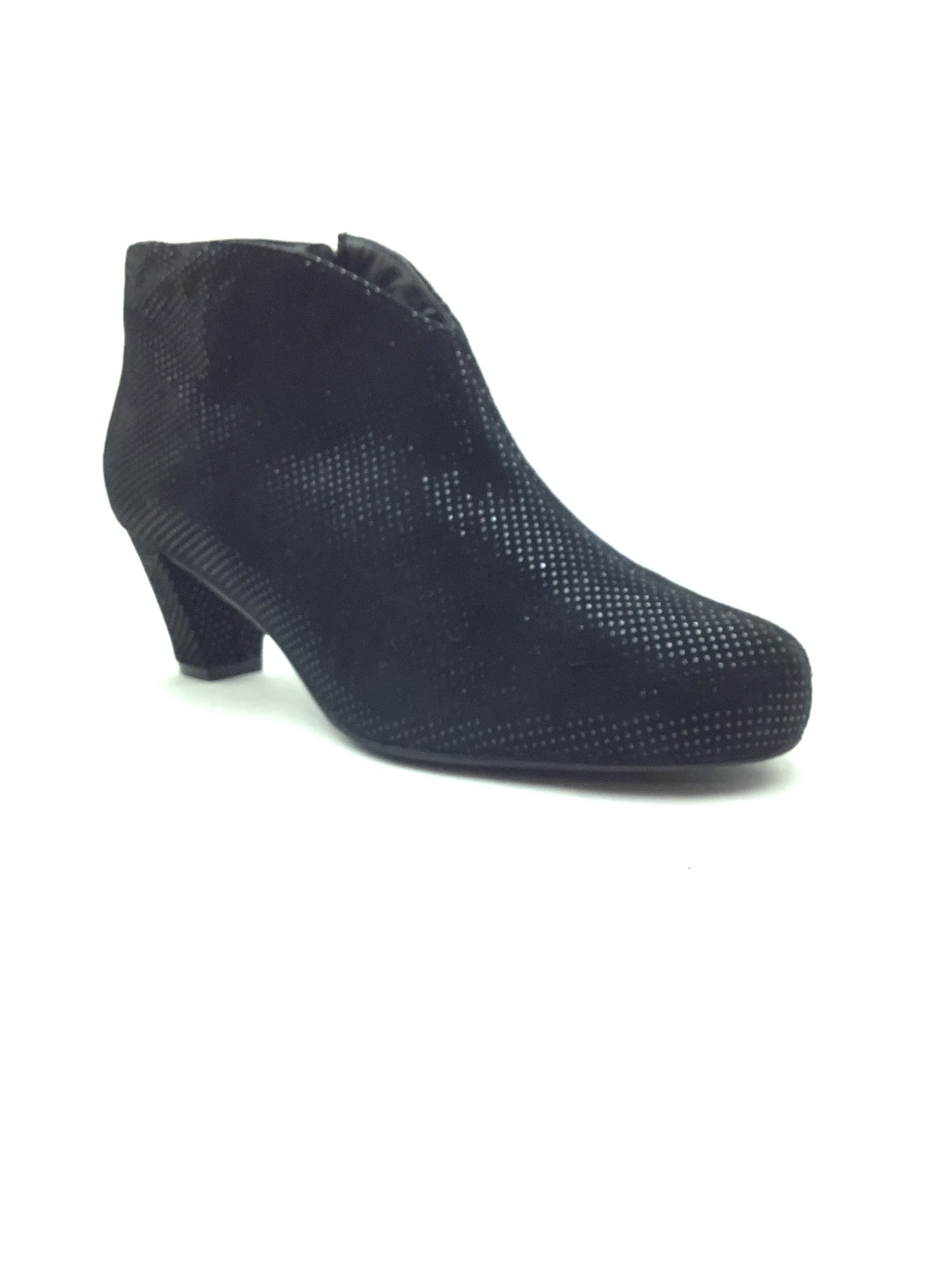 David Tate Women's Booties Black Suede Almond Toe Size: 10WW