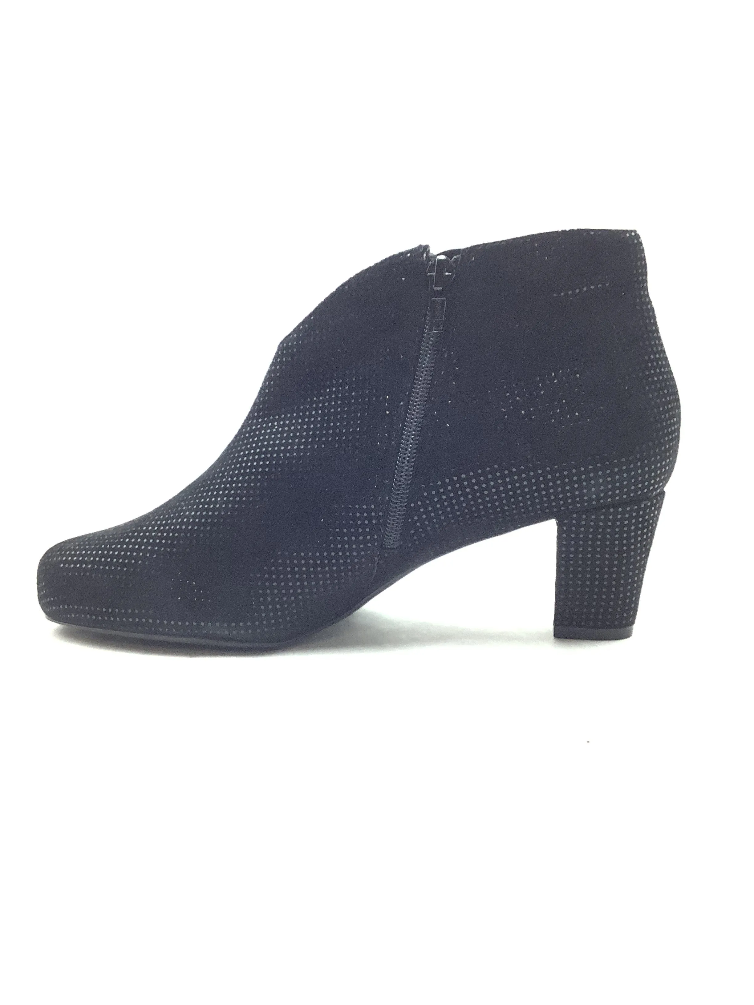 David Tate Women's Booties Black Suede Almond Toe Size: 10WW
