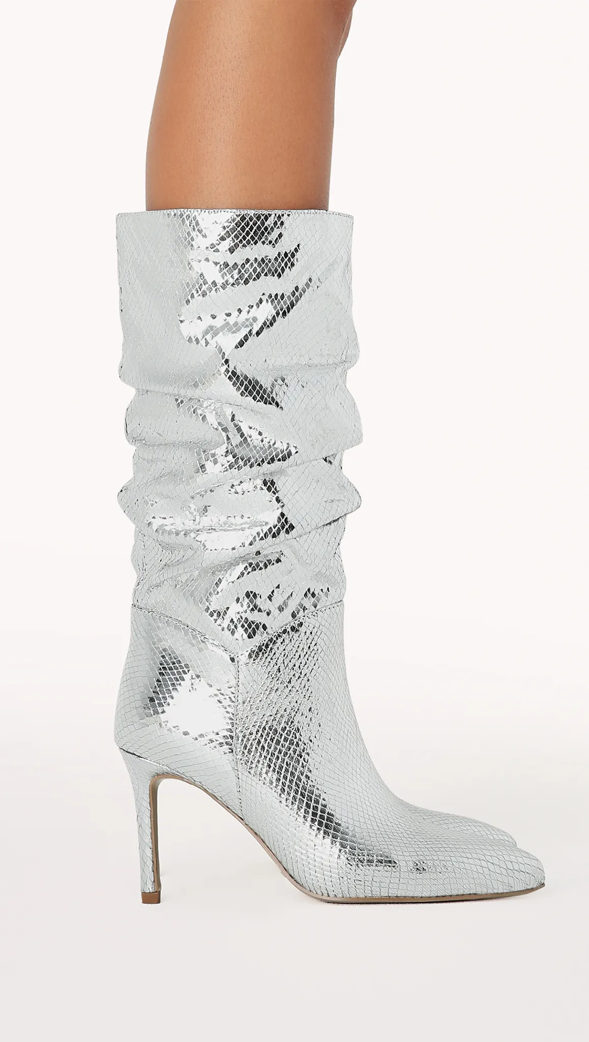 Jennifer - Silver Scale